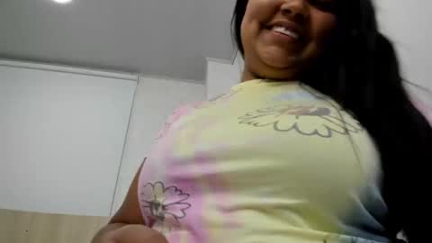 Esmeralda online show from November 23, 8:07 pm