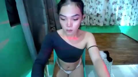 especialluv4you online show from December 15, 6:20 am