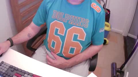 Morph online show from October 4, 8:39 pm