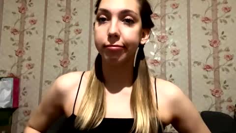 Kate online show from November 22, 4:05 pm