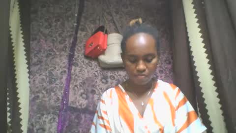 Snapshot of estanie chatting on October 18, 9:24 am estanie online show from October 18, 9:24 am