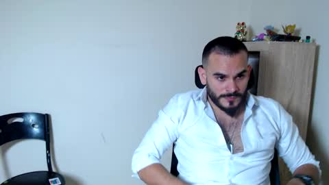 Esteban Fernandez online show from March 11, 6:16 am