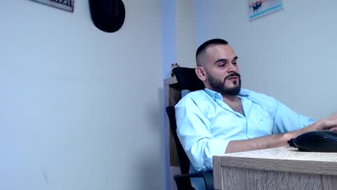 Esteban Fernandez online show from March 13, 4:16 am