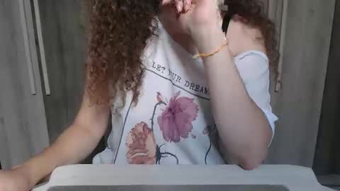 esteralcantara online show from April 4, 3:30 pm