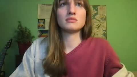 Snapshot of esthergreyplus chatting on February 3, 10:11 pm Esther Grey online show from February 3, 10:11 pm