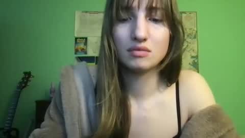 Snapshot of esthergreyplus chatting on February 23, 7:07 pm Esther Grey online show from February 23, 7:07 pm