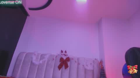 Estrella online show from December 2, 12:25 pm