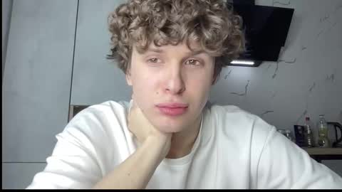 Alex online show from February 25, 11:25 am