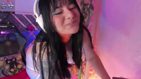 Aura online show from November 26, 3:53 pm