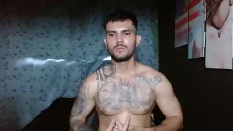 Snapshot of etha_bossx chatting on February 21, 3:54 pm ethanjobs online show from February 21, 3:54 pm