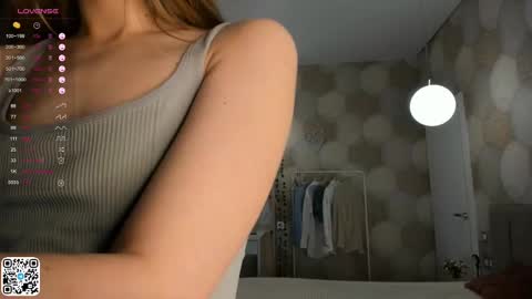 Elsa online show from March 7, 10:54 pm