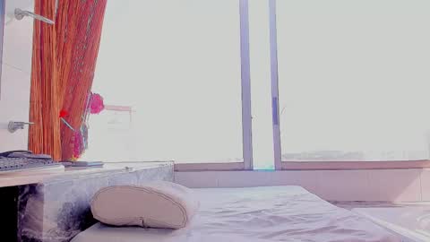 Etham online show from November 22, 2:04 pm