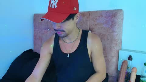 ethan  online show from January 19, 2:43 am