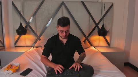 ethan_greys online show from January 17, 2:10 am