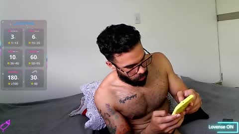 Ethan online show from November 11, 8:00 pm