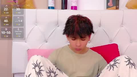 Ethan online show from December 16, 9:43 pm