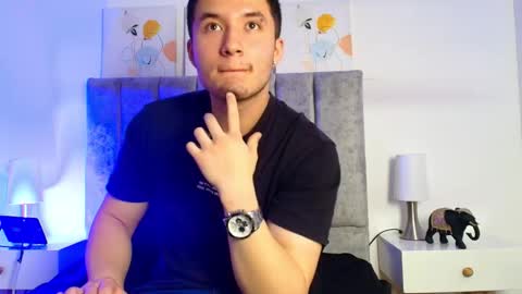 ethanconnor_ online show from November 19, 8:07 pm