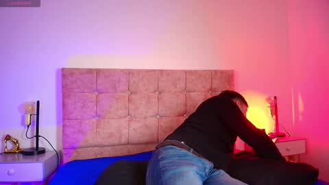 ethanconnor_ online show from February 19, 12:26 pm