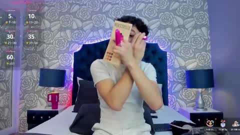 Snapshot of ethanleroyy chatting on October 9, 1:27 pm Ethan Leroy online show from October 9, 1:27 pm