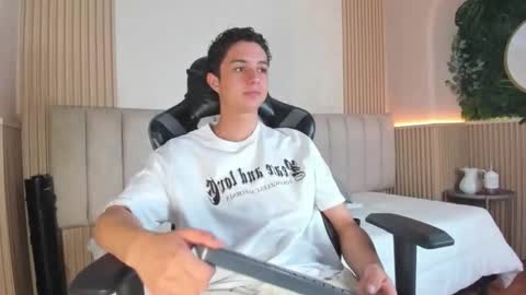 ethanlowell online show from March 24, 8:48 pm