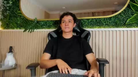 ethanlowell online show from February 10, 4:37 am