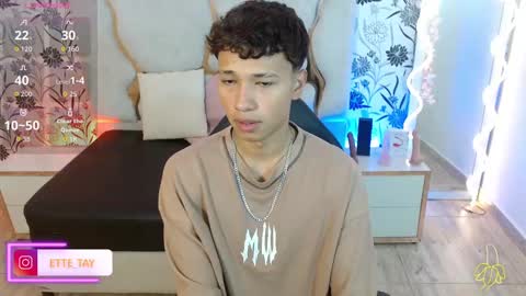 ette online show from November 4, 3:19 am