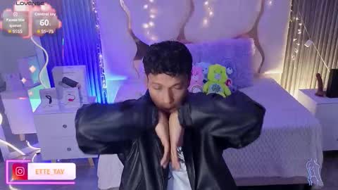 ette online show from February 6, 3:43 am