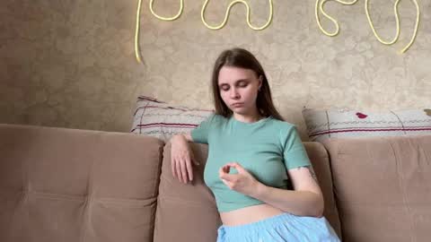Eva Calvin online show from May 13, 4:44 am