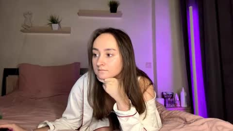 Snapshot of eva_elfis chatting on September 24, 1:23 am Eva online show from September 24, 1:23 am