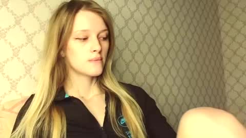 Evvie online show from May 15, 2:24 pm