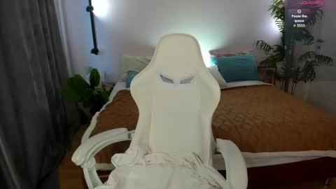 Eva online show from March 28, 9:11 am