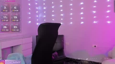 Eva  online show from February 7, 1:47 pm