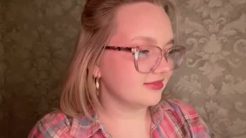 eva_kittenn online show from September 19, 6:55 pm