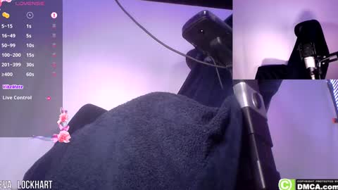 Snapshot of eva_lockhart chatting on December 10, 6:06 pm Eva online show from December 10, 6:06 pm