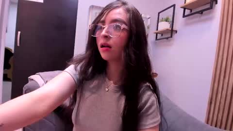 Angelinne online show from October 2, 4:33 am