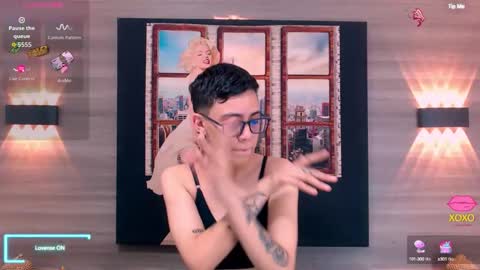Snapshot of eva_monwalker chatting on October 6, 5:42 pm Eva cute online show from October 6, 5:42 pm