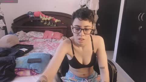 Snapshot of eva_monwalker chatting on September 14, 2:51 pm Eva cute online show from September 14, 2:51 pm