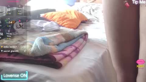 Snapshot of eva_monwalker chatting on September 25, 8:05 pm Eva cute online show from September 25, 8:05 pm
