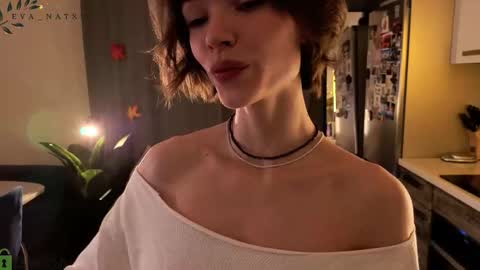 Eva online show from November 22, 3:32 pm