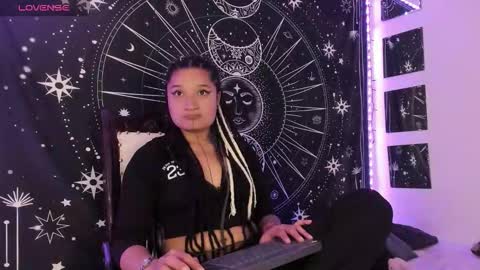 Snapshot of eva_sanderslee chatting on September 28, 8:23 am Eva online show from September 28, 8:23 am