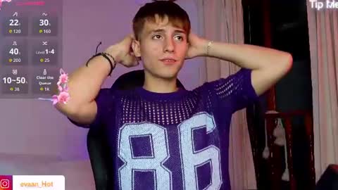 EVAN online show from July 29, 3:06 am