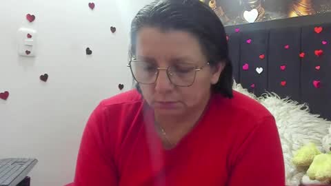 Eva online show from April 12, 8:57 pm