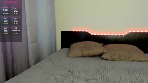 Snapshot of evablisss chatting on December 10, 8:19 am Eva online show from December 10, 8:19 am