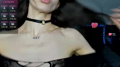 Snapshot of evablisss chatting on February 19, 11:38 am Eva online show from February 19, 11:38 am