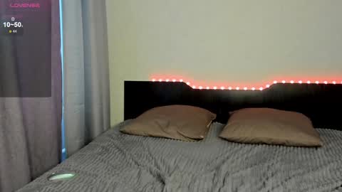 Snapshot of evablisss chatting on December 7, 7:54 am Eva online show from December 7, 7:54 am