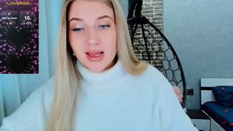 Eva  online show from October 26, 4:02 am