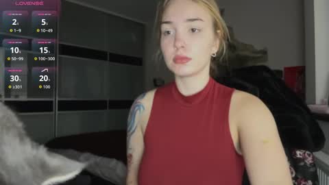 Snapshot of evacarter1 chatting on October 16, 7:52 am evacarter1 online show from October 16, 7:52 am