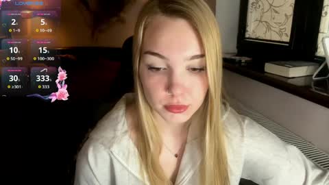 evacarter1 online show from April 4, 2:13 pm