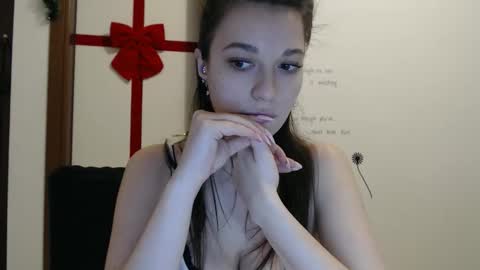 Eva online show from December 18, 3:07 pm