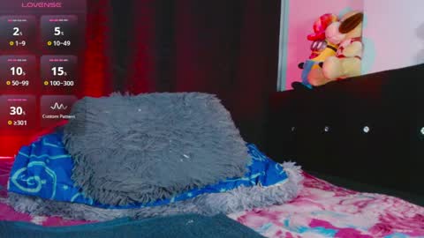 Evah Lee online show from April 1, 8:59 am